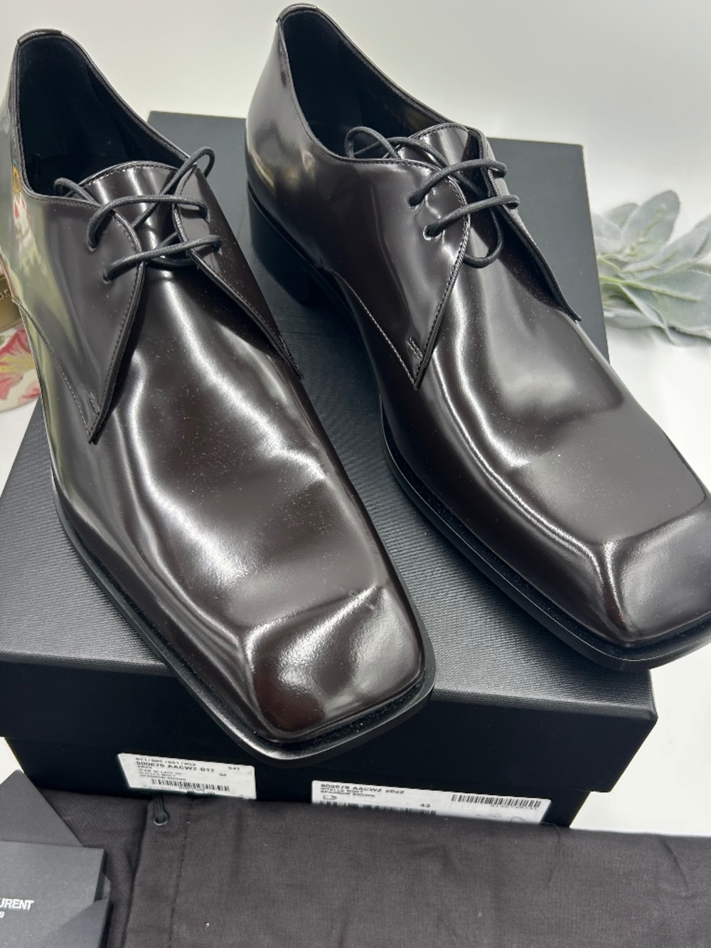 Men’s Saint Laurent Jean Polished-Leather Derby Shoes. size 43/10.